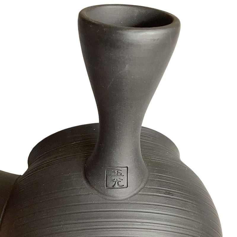 Teapot - GYOKKO Black Kiln-Change Fukuro Shape Engraved Lines