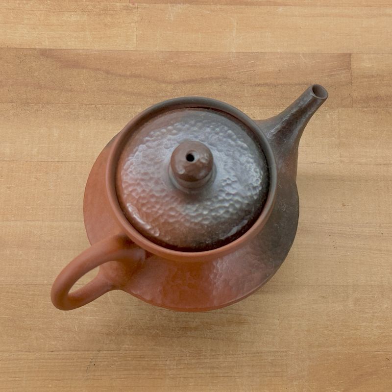 Teapot - YOSHIKI Red Clay Inro Lid Pearl Shaped Tataki Texture Rear Handle