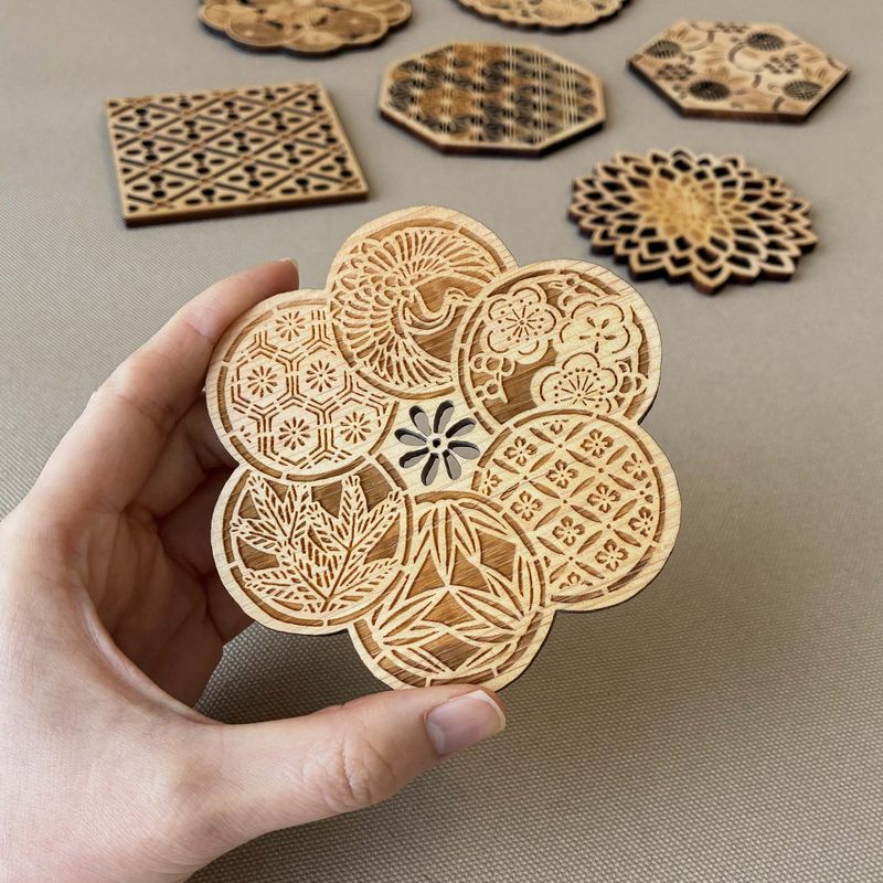 Coaster - Plum with Komon