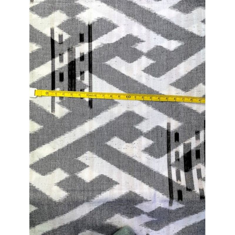 SHIMOGAWA KURUME KASURI Fabric Saaya -Shaped Gray (Bleaching Combination)