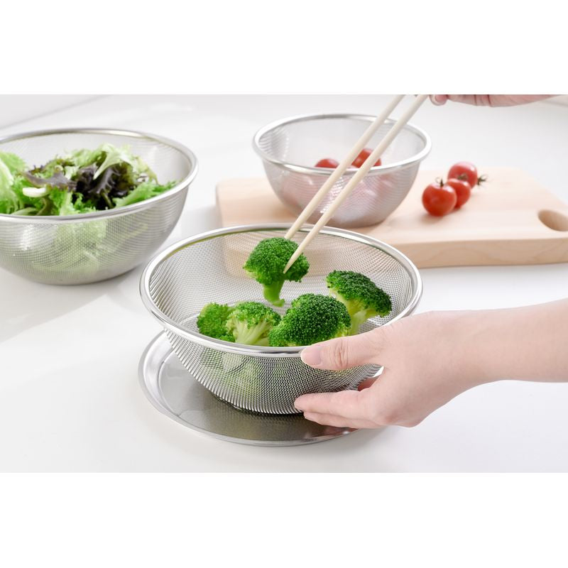 مصفاة من الفولاذ المقاوم للصدأ 18 سم