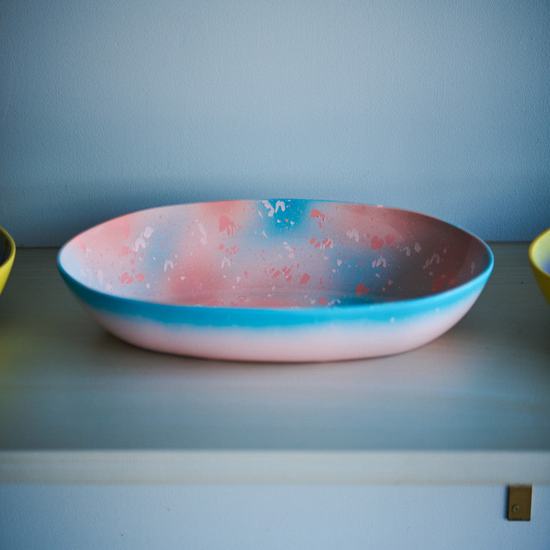 طبق تقديم - على شكل قارب