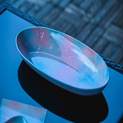 طبق تقديم - على شكل قارب