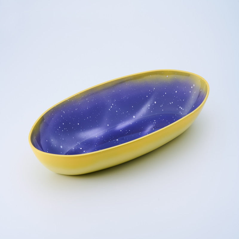 طبق تقديم - على شكل قارب