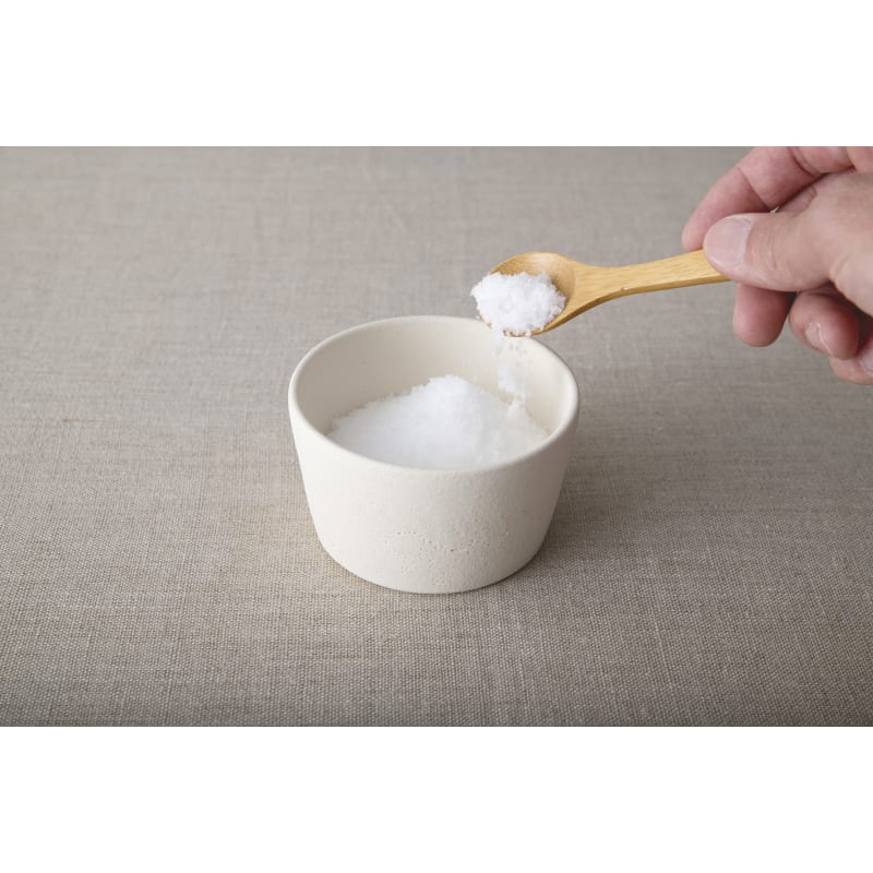 Salt pot