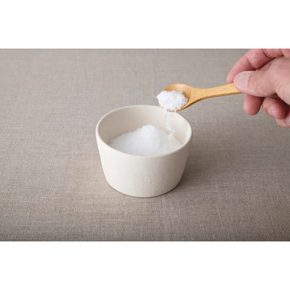 Salt pot