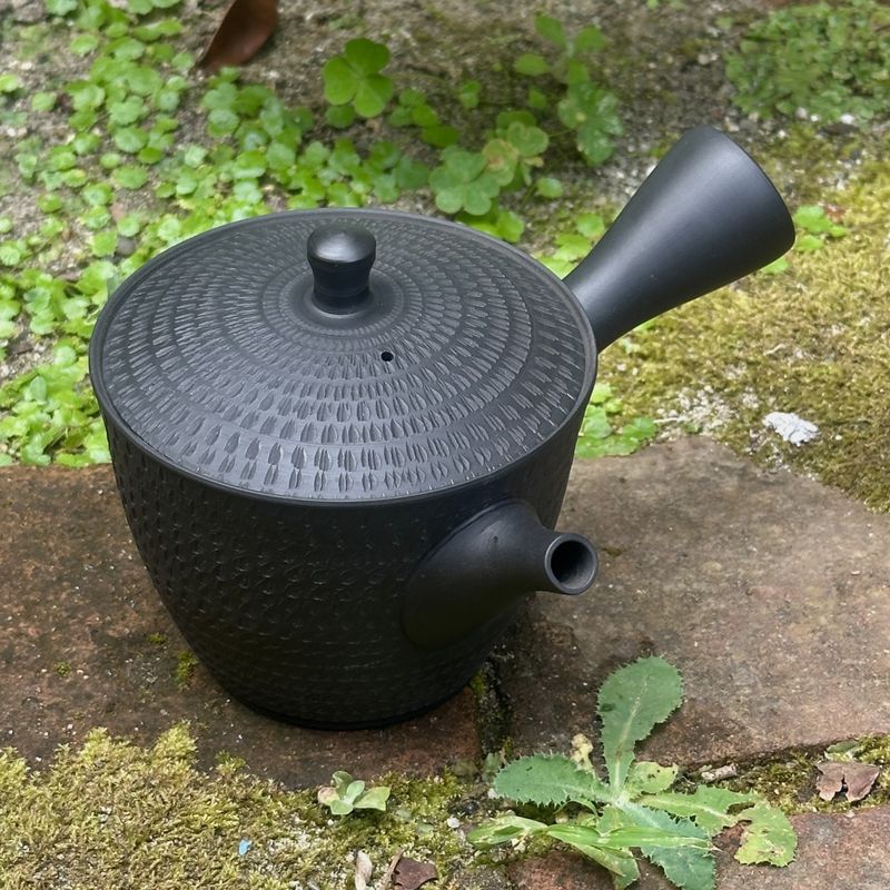 إبريق شاي - جيوكو، شكل مستقيم، سادة