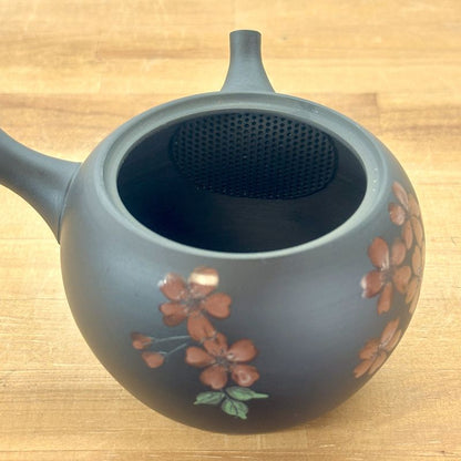 إبريق شاي - جيوكو، طين بني، شكل دائري صغير، زهرة حمراء