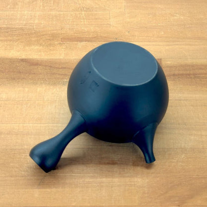 إبريق شاي - جيوكو، طين بني، شكل دائري صغير، زهرة حمراء