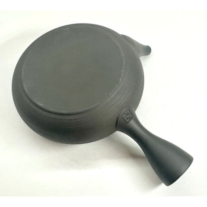 Teapot - GYOKKO Black Kiln-Change Flat Shape Line Ridge