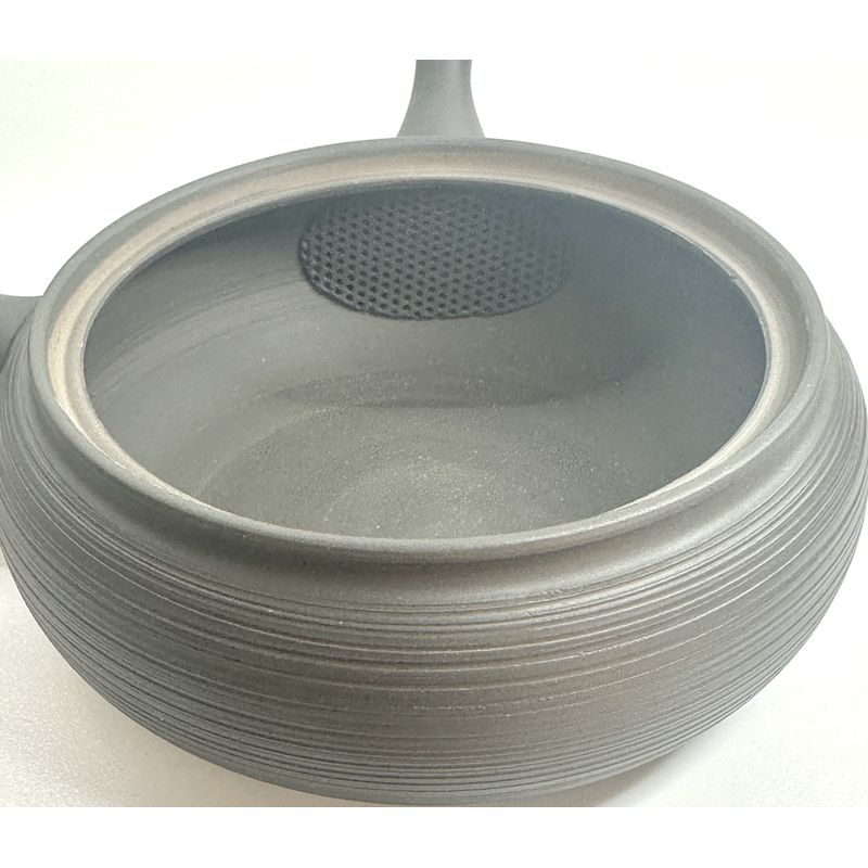 Teapot - GYOKKO Black Kiln-Change Flat Shape Line Ridge