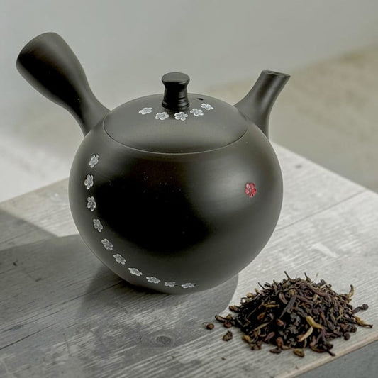 Teapot - Hokuryu Black Clay Small Round Inka