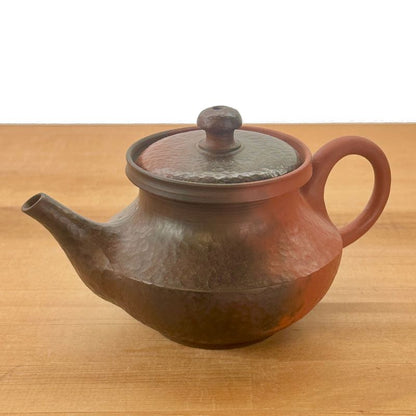 Teapot - YOSHIKI Red Clay Inro Lid Pearl Shaped Tataki Texture Rear Handle