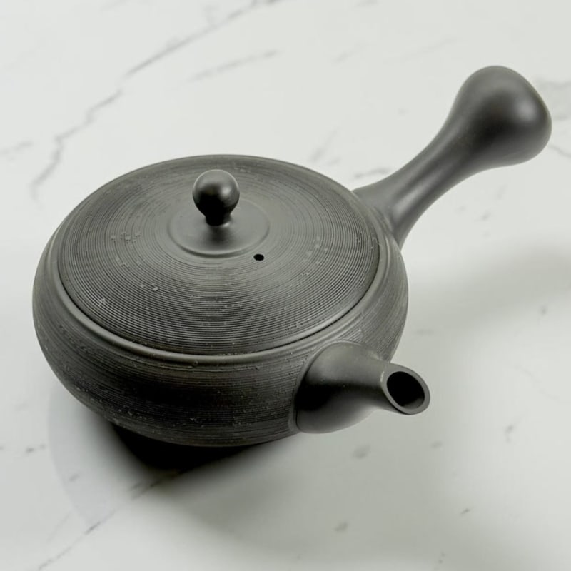  Teapot - Sekiryu Black Kiln-Fired Pine Bark Pattern Ceramesh
