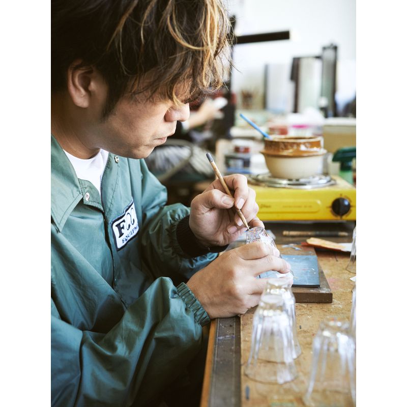 Gold Sake Cup - MANGEKYO Hanabi & Mother of Pearl Black