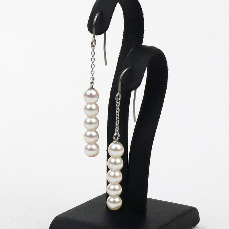 Five Pearl Hook Earrings - Akoya Pearl 4.0-4.5mm