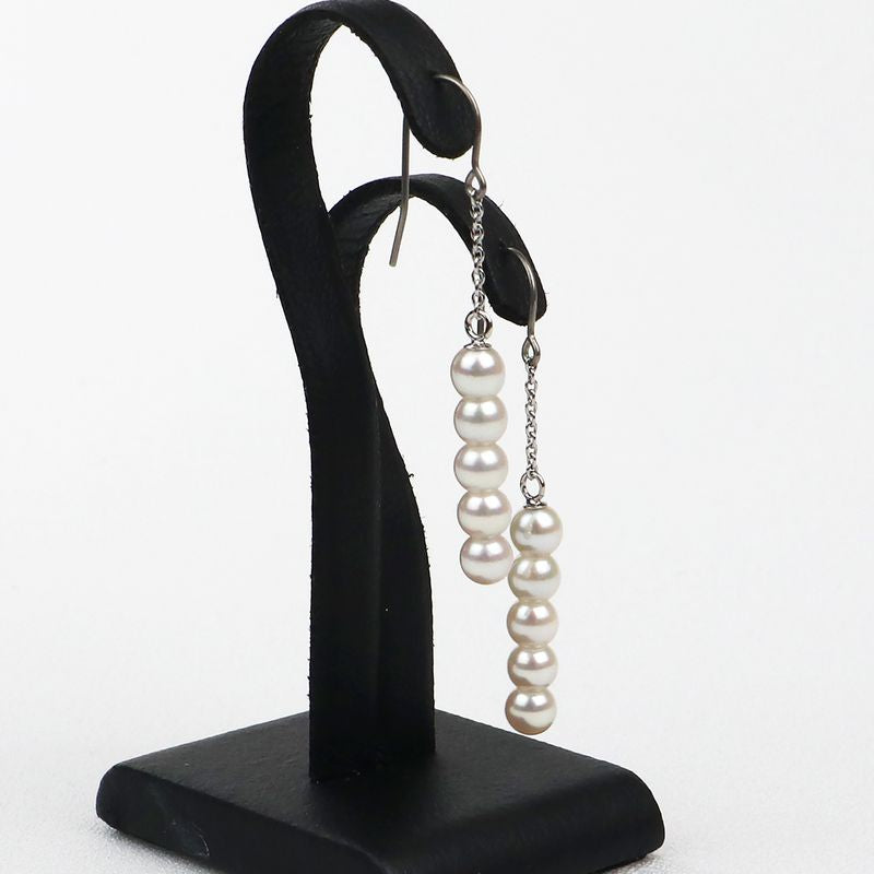 Five Pearl Hook Earrings - Akoya Pearl 4.0-4.5mm