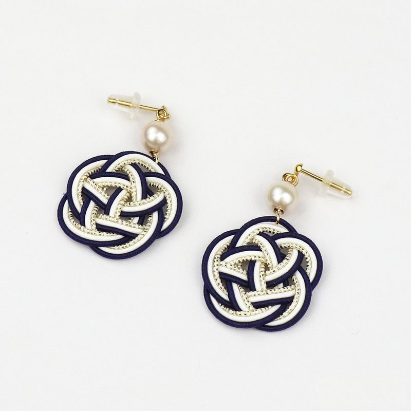 Mizuhiki Earrings - Akoya Pearl 7.0-7.5mm