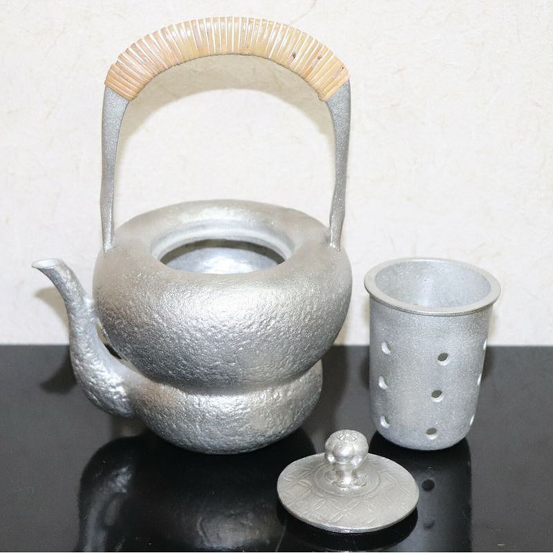 Teapot - Pure Tin Hyotan Shape