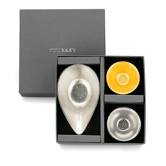 Sake Vessel Set - Katakuchi (Sake Pitcher) Size Small and Tin Sake Cup (Type II & Gold Leaf)