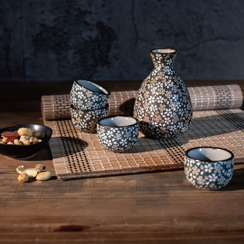 Sake Ware Set - Hanachirashi Green