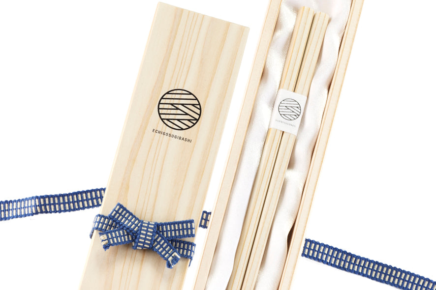 R4Yours Echigo Cedar Sugi Box A Pair of Chopsticks in Box 1 Pair Chopsticks Set 