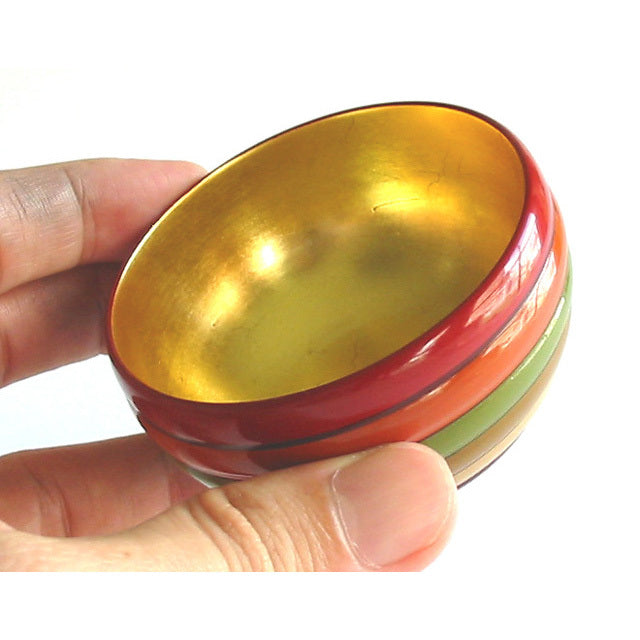 Isuke Sake Cup Guinomi KOMA Blattgold innen aus Holz handgefertigte Lackware Japan